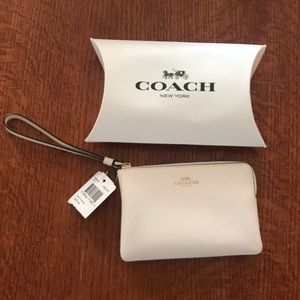 NWT coach wristlet white